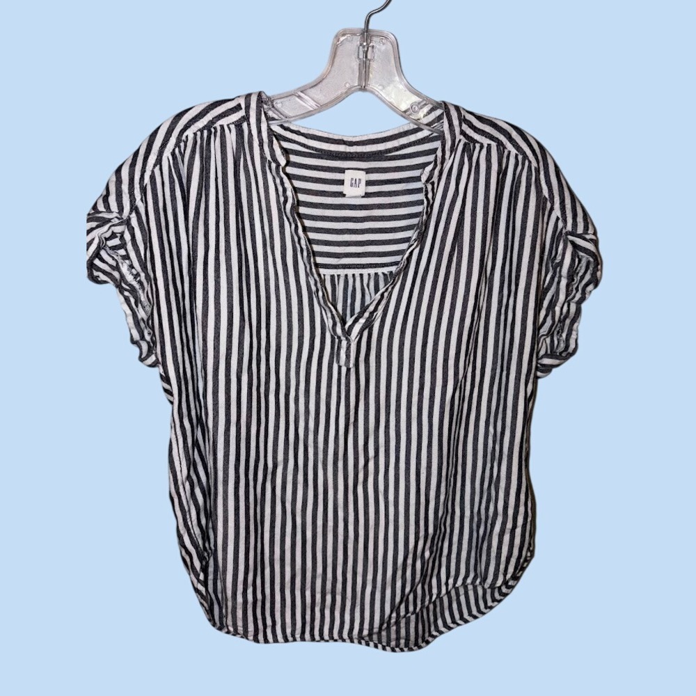 Gap Womens Medium Navy White Striped V-Neck‎ Short Sleeve Linen Blend Blouse Top
